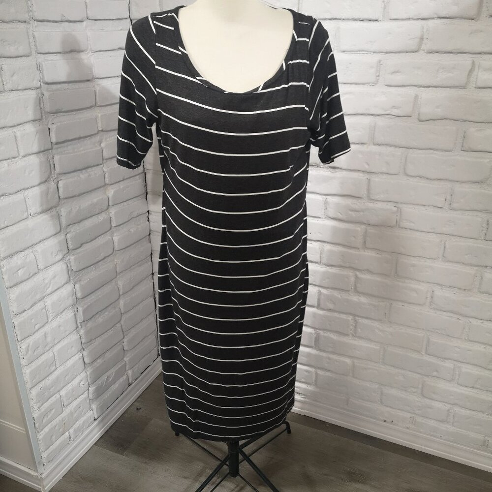 NWT Reitmans Ladies Size XXL Dark Grey w/ White Stripes Midi Length Lined Dress